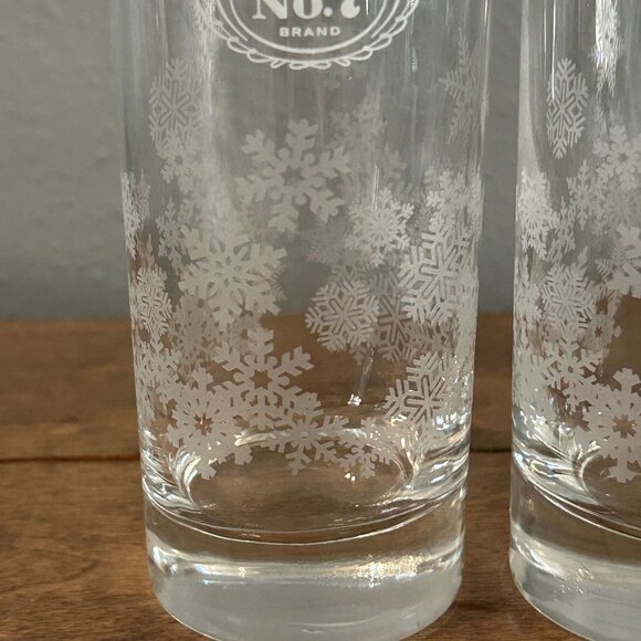 Jack Daniels Old No 7 Brand Highball Glass Etched Snowflakes Winter Set of 2 - Picture 5 of 7